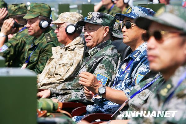 Начальники генштабов Китая и России посетили совместные военные учения «Мирная миссия - 2009» 11