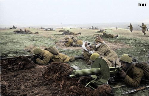 Впервые обнародованы цветные фотографии советских солдат во время Второй мировой войны 8