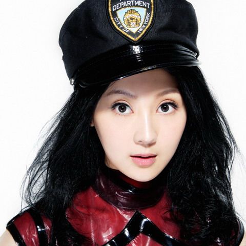 Новинка-звезда Гань Вэй в образе полицейского