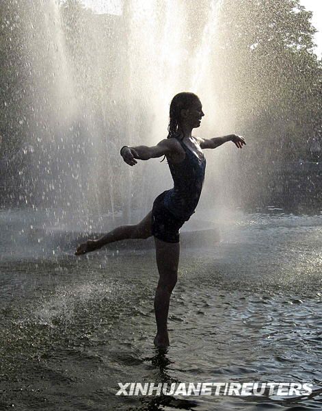 Танец в воде 