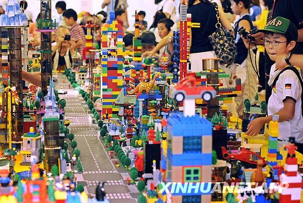 В Токио построен «Город мечты» из конструктора «Лего» 
