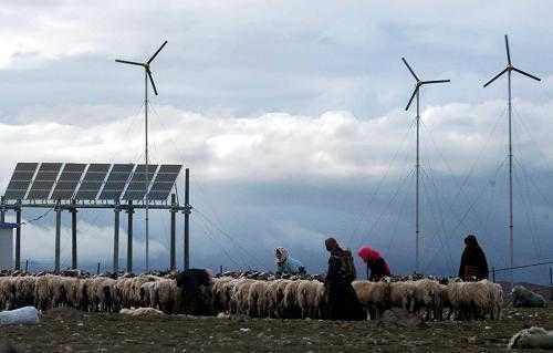В необитаемой зоне на севере Тибета активно развивается солнечная энергетика 