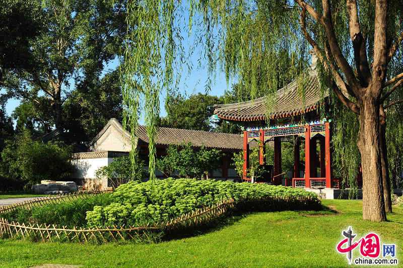 Всемирное культурное наследие – живописный район Гэнчжиту в парке ?Ихэюань?