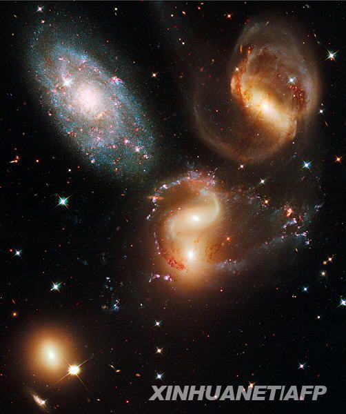 Космические наблюдения телескопом «Хаббл» 