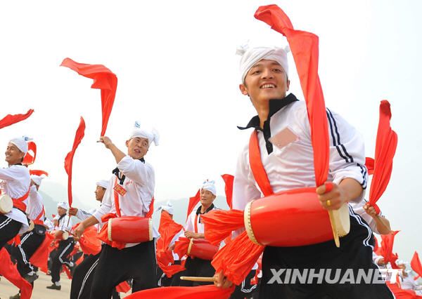 Завершена основная подготовка к массовому шествию в рамках парада в честь 60-летия образования КНР4