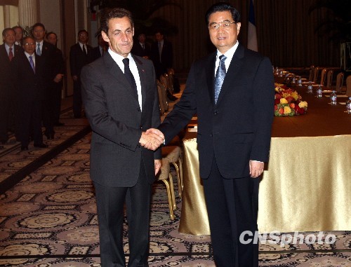 Председатель КНР Ху Цзиньтао встретился с президентом Франции Николя Саркози