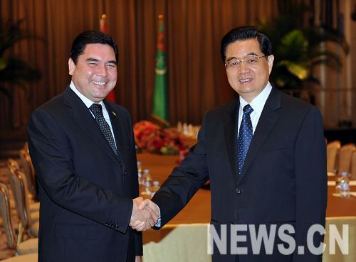 Ху Цзиньтао встретился с президентом Туркменистана