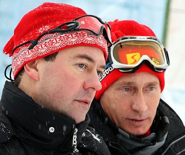 Тесные дружеские отношения Дмитрия Медведева и Владимира Путина развеяли слухи о разногласиях между ними5