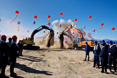 В Или-Казахском автономном округе Синьцзян-Уйгурского автономного района началось строительство угольных шахт 
