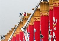 На площади Тяньаньмэнь началась установка оборудования для запуска фейерверков