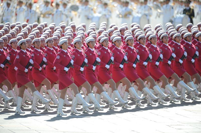 Великолепный военный парад, посвященный 60-летию КНР