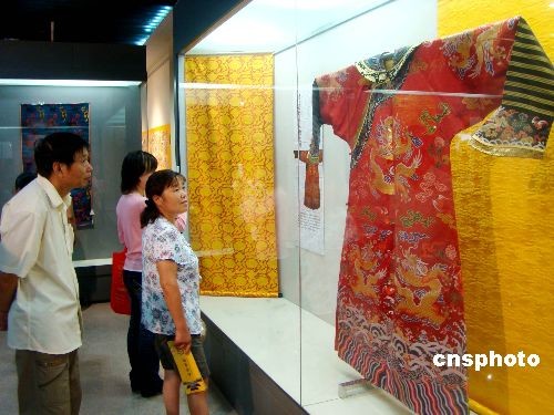 Нанкинская 'облачная парча' /'юньцзинь'/ вошла в список нематериального культурного наследия ЮНЕСКО