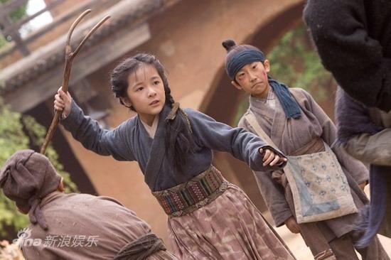 Фотографии маленькой звезды Сюй Цзяо из фильма «Хуа Мулань» 5
