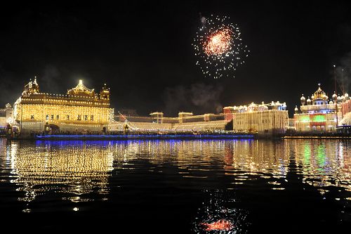 В Индии торжественно отметили Фестиваль огней