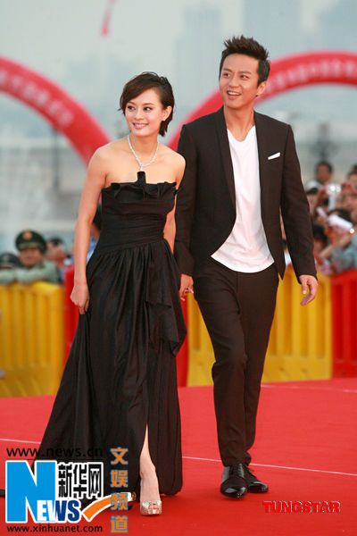 Пары звезд на 18-м Китайском кинофестивале, на котором присваиваются награды «Золотой петух» и «Сто цветов» 4