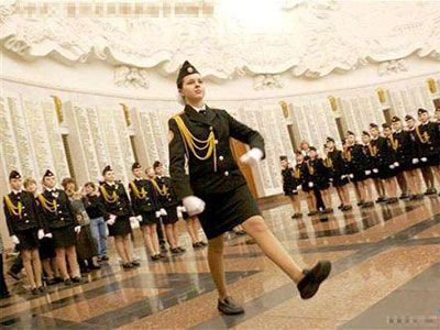 Военное училище для девушек в России