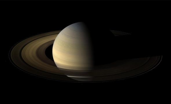 Редкие снимки Сатурна 