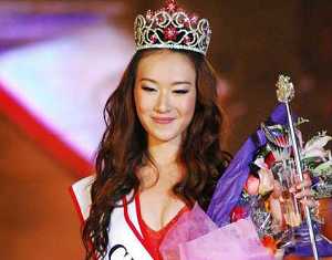 Китайская девушка Ли Цзин стала победительницей 20-го Международного конкурса моделей