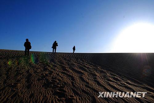 Провинция Цинхай: осенняя пустыня привлекает туристов