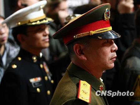 В Пекине прошла вечеринка любителей военной формы