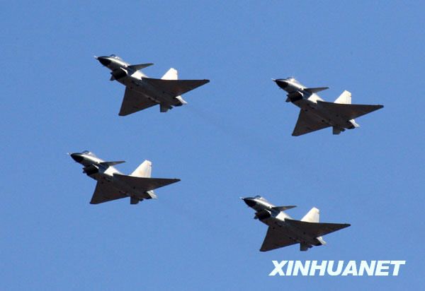 В Пекине состоялось авиашоу в честь 60-летия ВВС НОАК4