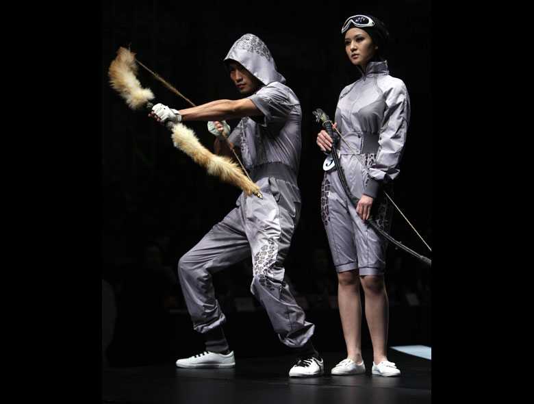 Страстные модели на Пекинской международной неделе моды 2009 года 