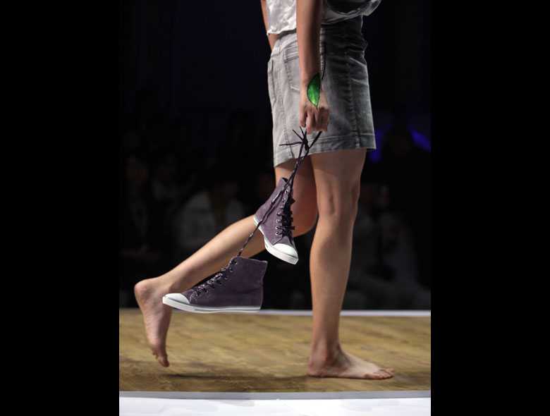 Страстные модели на Пекинской международной неделе моды 2009 года 