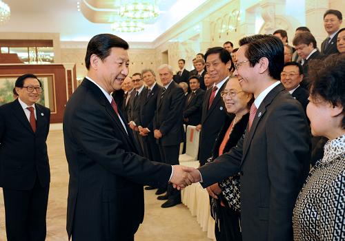 Заместитель председателя КНР Си Цзиньпин встретился с участниками 8-го пленарного заседания Китайско-Российского комитета дружбы, мира и развития