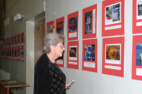 В Институте Конфуция при МГУ открылась фотовыставка, посвященная 60- летию образования КНР и установлению дипотношений между КНР и РФ