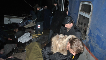 В результате крушения 'Невского экспресса' 25 человека погибли, 63 - ранены