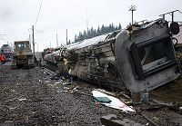 Остается неизвестной судьба 12 человек, которые могли находится в потерпевшем крушении поезде 'Невский экспресс'