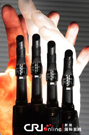Британскими учеными разработаны первые в мире «бионические пальцы» 