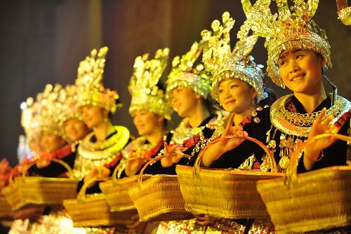 Закрытие 4-го Театрального фестиваля нацменьшинств в провинции Гуйчжоу 