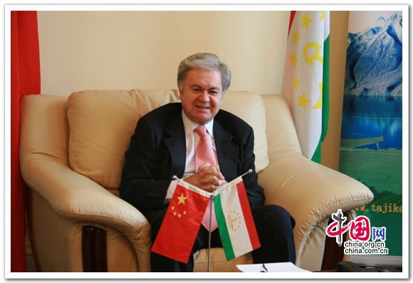 Чрезвычайный и Полномочный Посол Республики Таджикистан в КНР Рашид Алимов