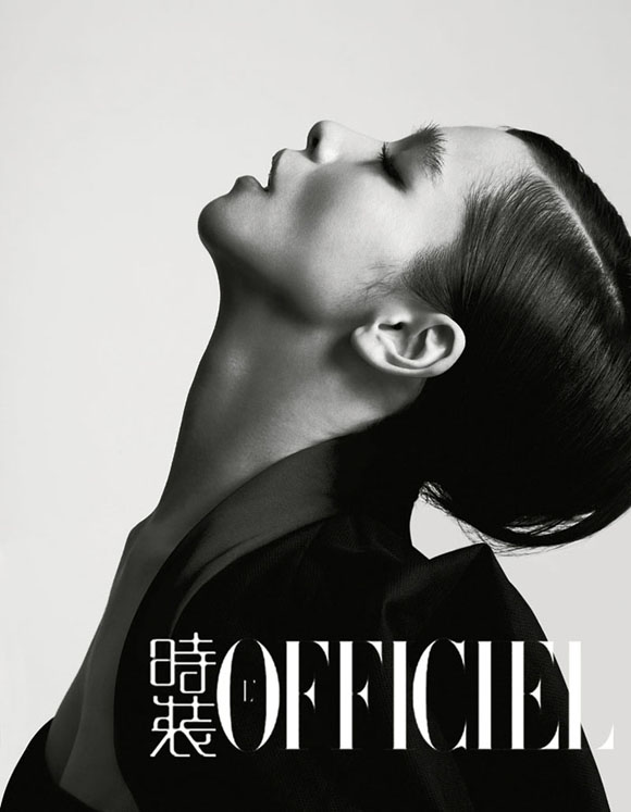 Новые снимки красавицы Сюй Жосуань в журнале «Мода» 5