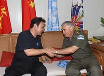 Новый генеральный полицейский инспектор МООНСГ посетил лагерь китайских миротворцев на Гаити2
