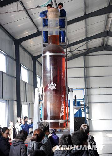 Гигантская бутылка вина появилась в провинции Ляонин