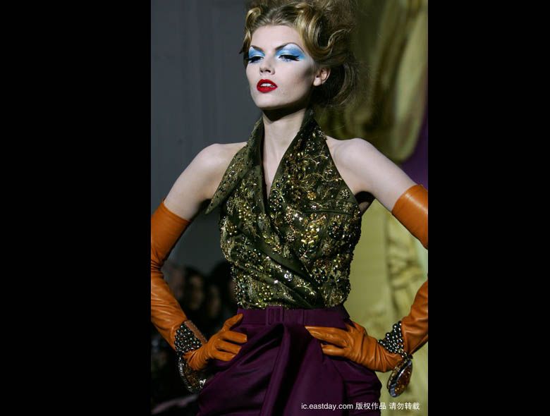 Презентация коллекции одежды ?Christian Dior? весенне-летнего сезона 2010 года в Париже