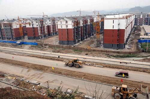 При поддержке провинции Шаньдун завершилось строительство крыш новых жилых домов в уезде Бэйчуань 