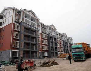 При поддержке провинции Шаньдун завершилось строительство крыш новых жилых домов в уезде Бэйчуань