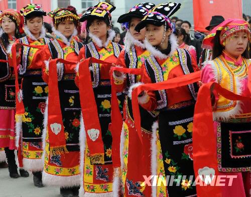 В уезде Бэйчуань в преддверии Нового года царит праздничная атмосфера 
