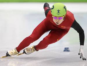 Китайская спортсменка-конькобежец Ван Мэн – одна из самых блестящих звезд зимних видов спорта