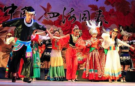 В Японии состоялось первое выступление китайского художественного ансамбля «Весенний мир»