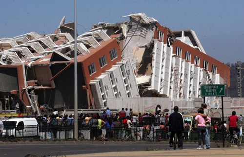 /Землетрясение в Чили/ Свыше 300 человек стали жертвами землетрясения в Чили