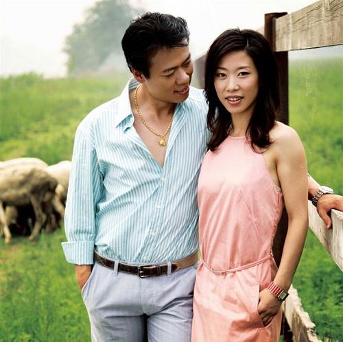 Романтические фотографии Чжао Хунбо и Шэнь Сюе на фоне природы