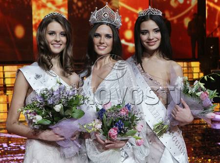 Фотографии со сцены и за сценой конкурса «Мисс России-2010»