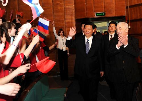 Заместитель председателя КНР Си Цзиньпин посетил Всероссийский детский центр 'Океан'