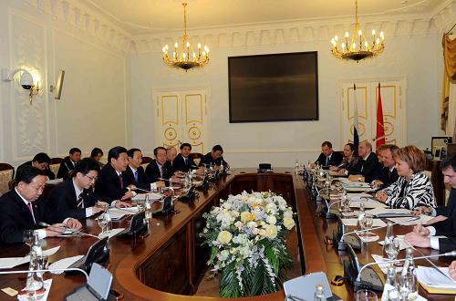 Встреча Си Цзиньпина с мэром Санкт-Петербурга В. Матвиенко
