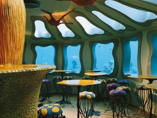 Чудесный подводный ресторан 