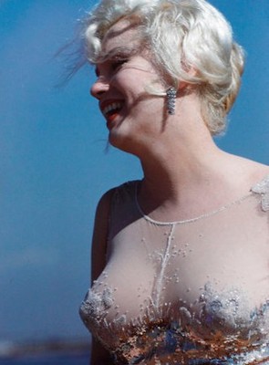 Фотографии Мэрилин Монро в прозрачном наряде будут проданы с аукциона
